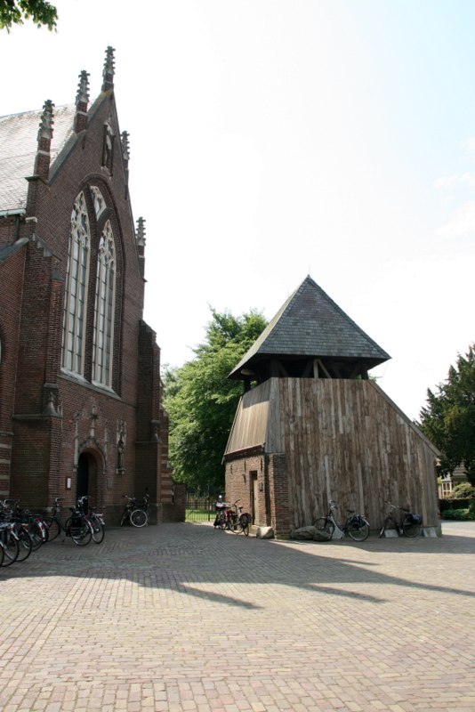 Bergeijk-St.Petrus-Bandenkerk-Het_Luihuis Bergeijk-St.Petrus-Bandenkerk-Het_Luihuis